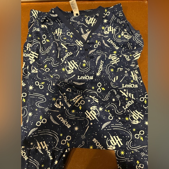 Harry Potter Pajama Set - Picture 1 of 4